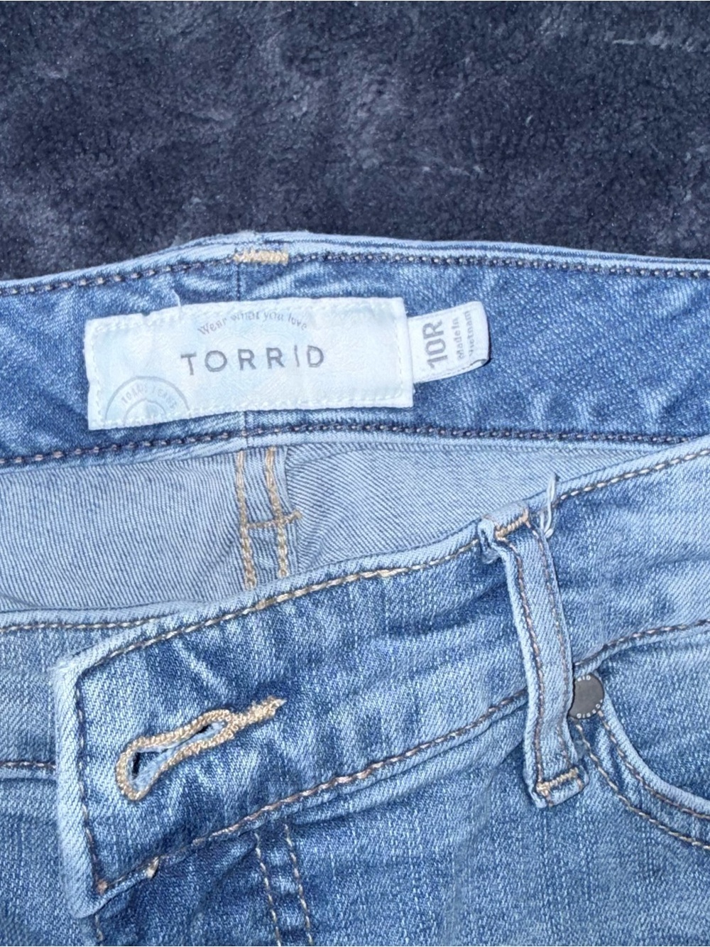 torrid Light Wash Denim Jeans - Classic Five-Pocket Style